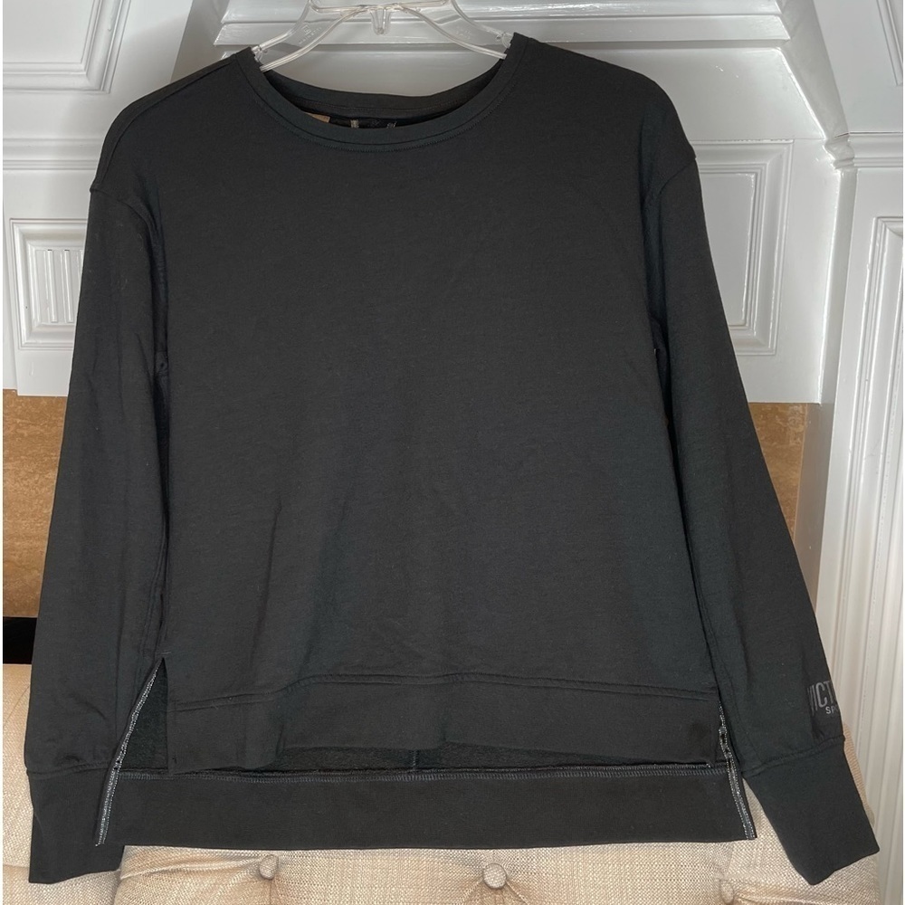 AS: Victoria’s Secret open back crew neck sweatshirt Sz S